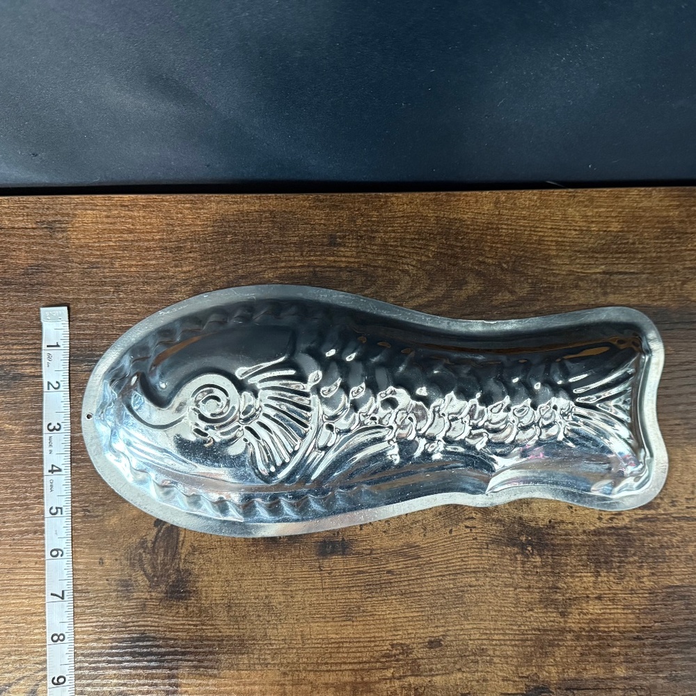 Fish Jello Mold Wall Decoration/Art - Picture 3 of 13